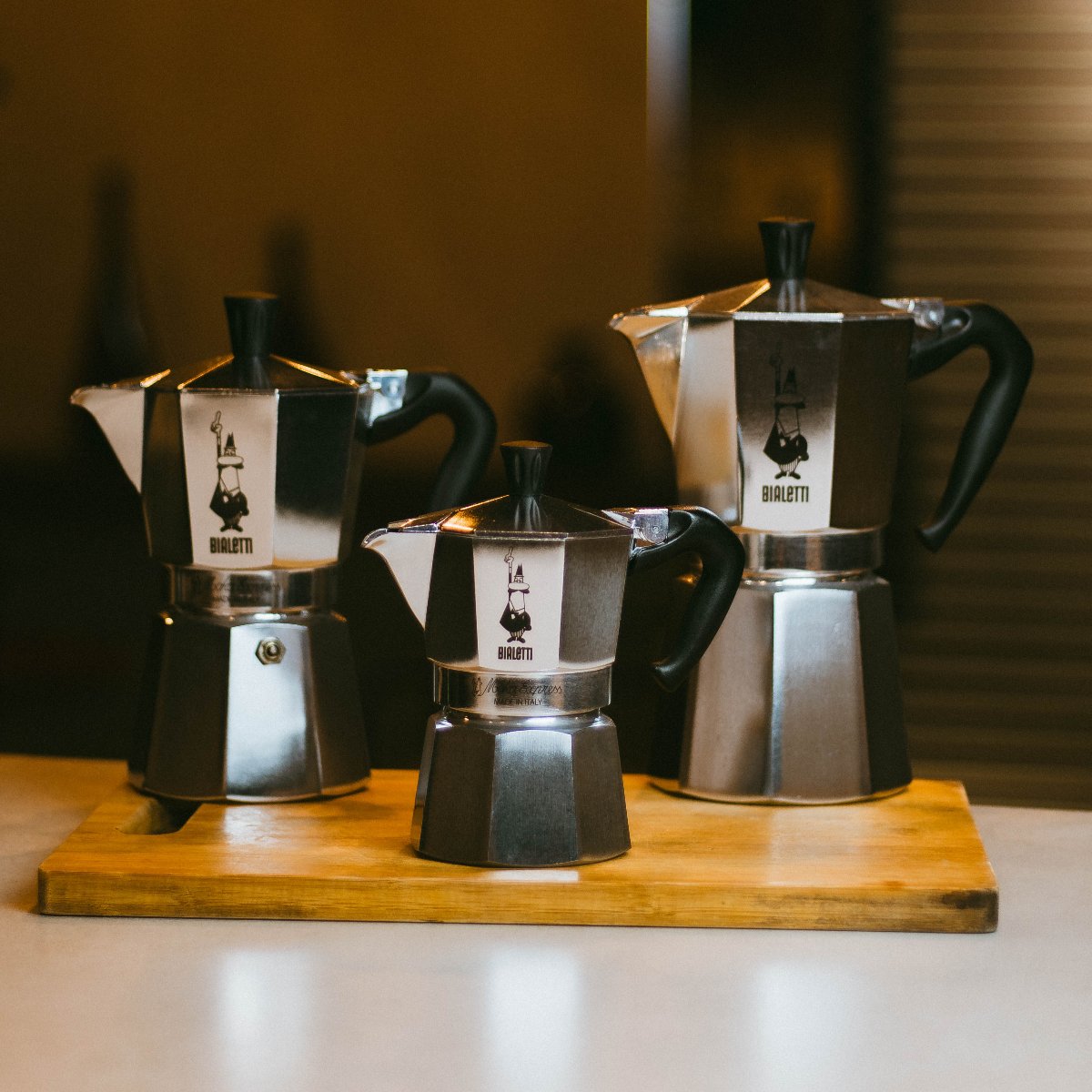 Bialetti Nuova Moka Express - 3 xícaras + Brinde