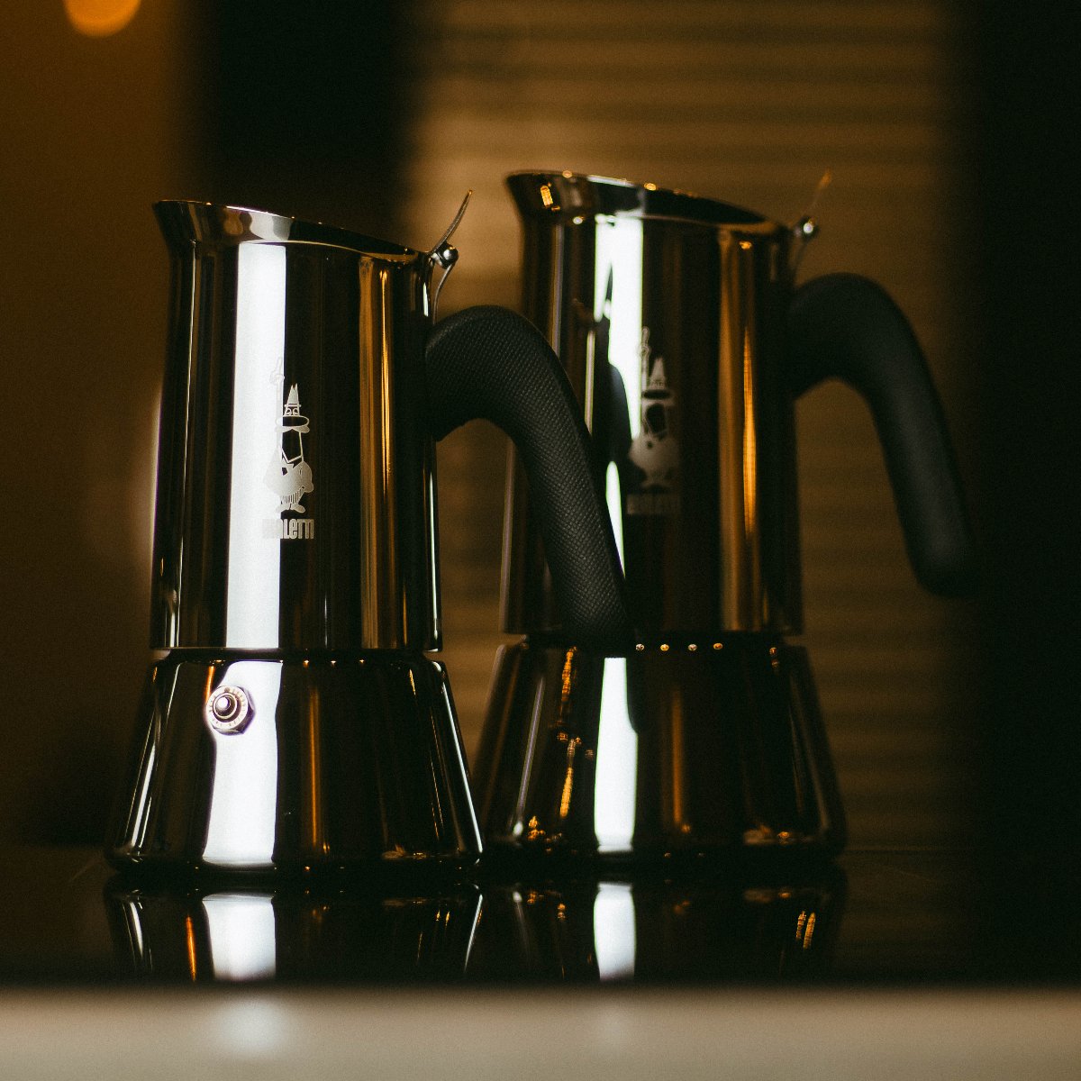 Cafeteira Bialetti aço inox Vênus – 4 xícaras + Brinde