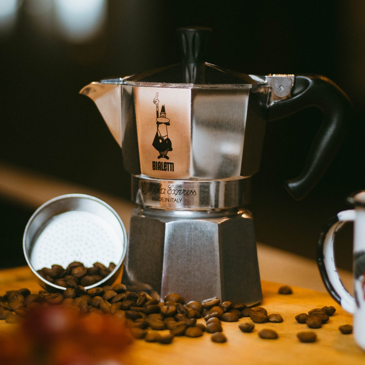 Bialetti Nuova Moka Express - 3 xícaras + Brinde